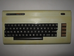 Commodore VIC-20, Yellowed but in very good condition
