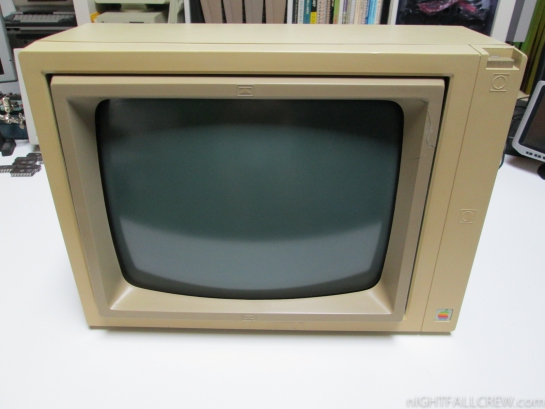 Apple Monitor II (front)