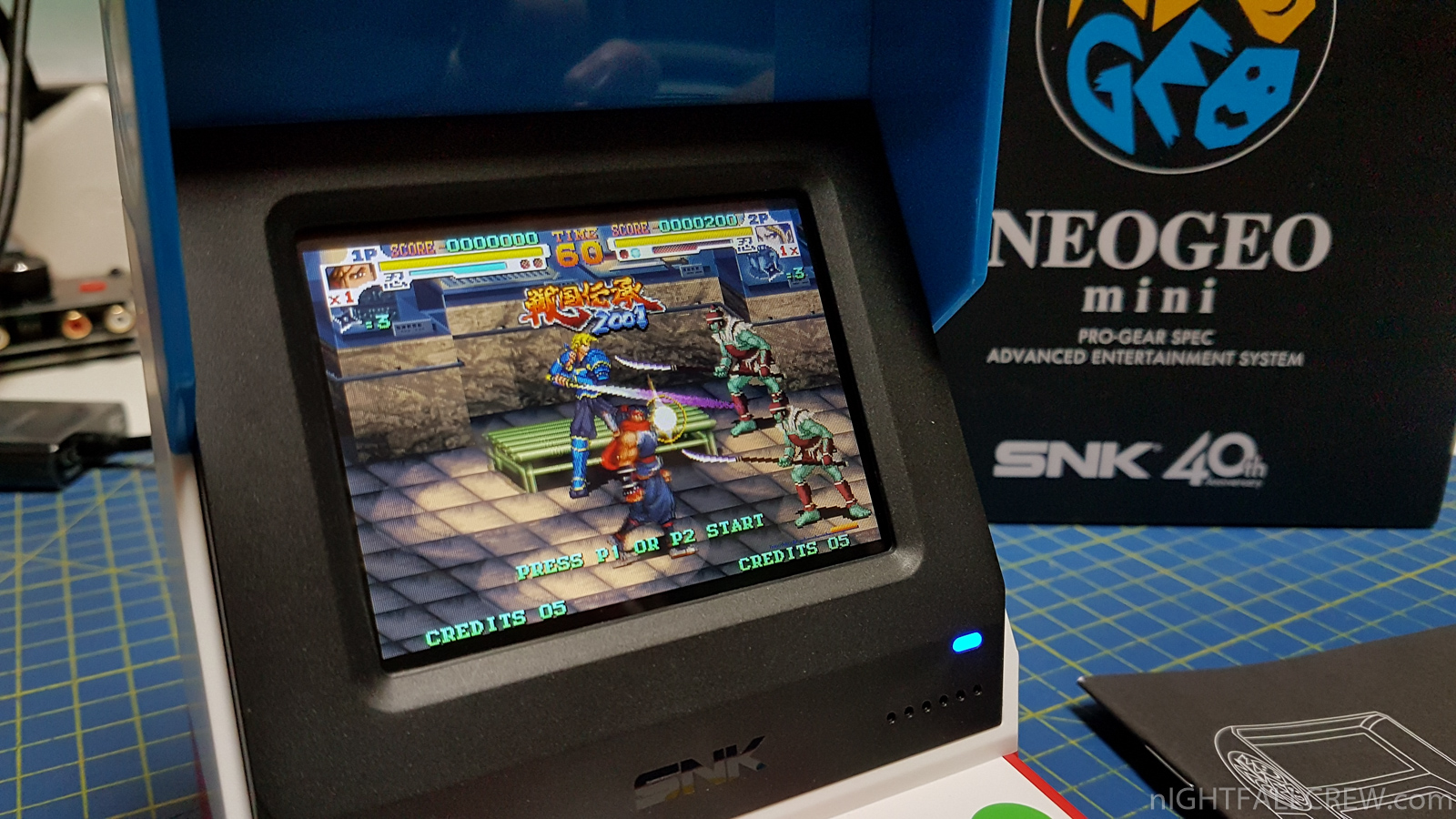  NEOGEO Mini Arcade International Version, 40 Pre-Loaded Classic  SNK Games:The King of The Fighters / Metal SLUG and More, Built-in Clearly  3.5”LCD Screen, HDMI and 2 Gamepad Ports : Video Games