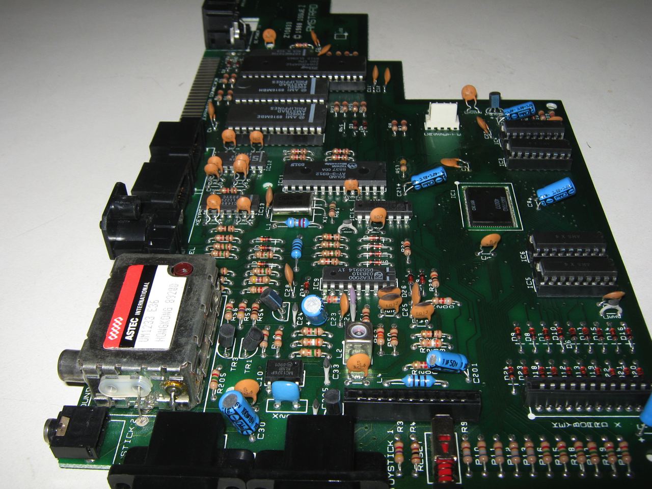Спектрум 2. ZX Spectrum +2. ZX Spectrum 128k. ZX Spectrum motherboard. ZX Spectrum 128k плата.